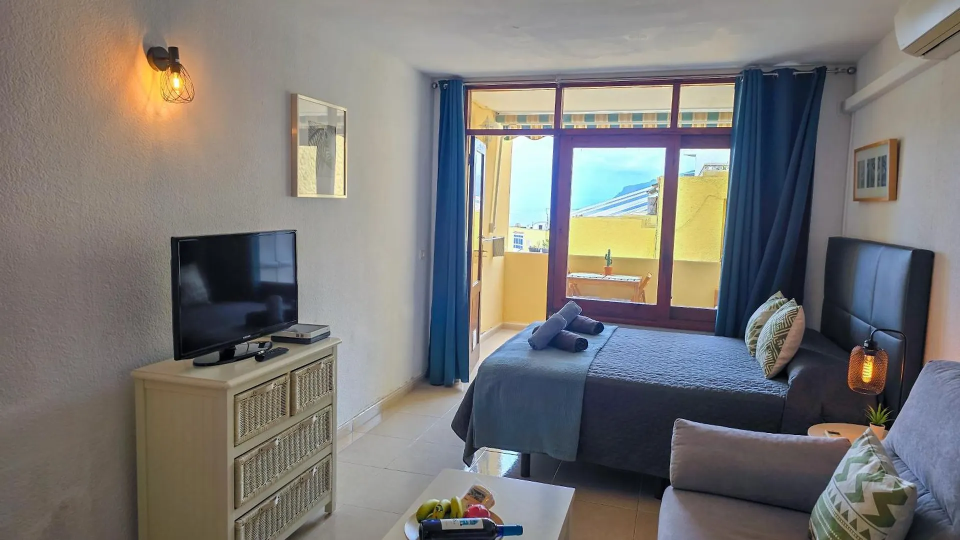 Cosy Place With Sea View By Helloapartments Puerto de Santiago  Apartment