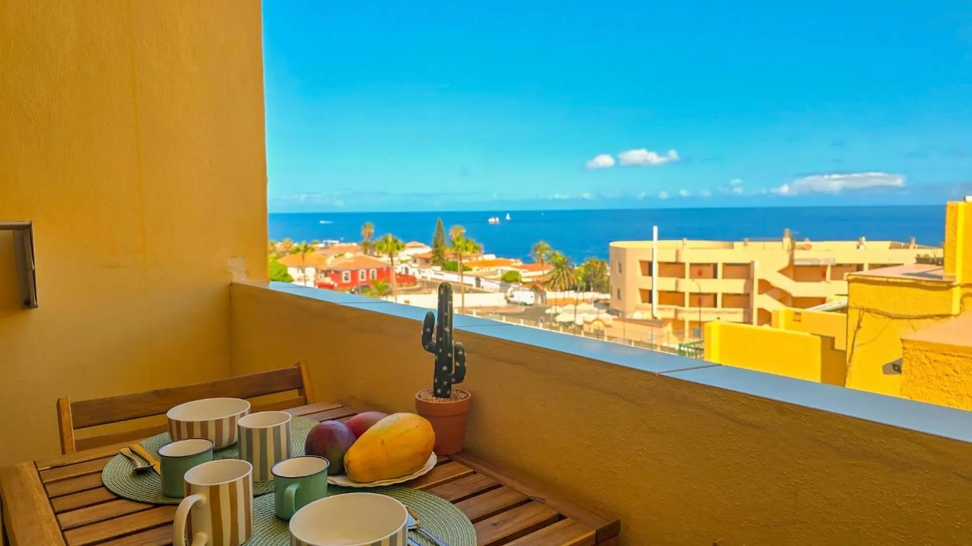Cosy Place With Sea View By Helloapartments Puerto de Santiago